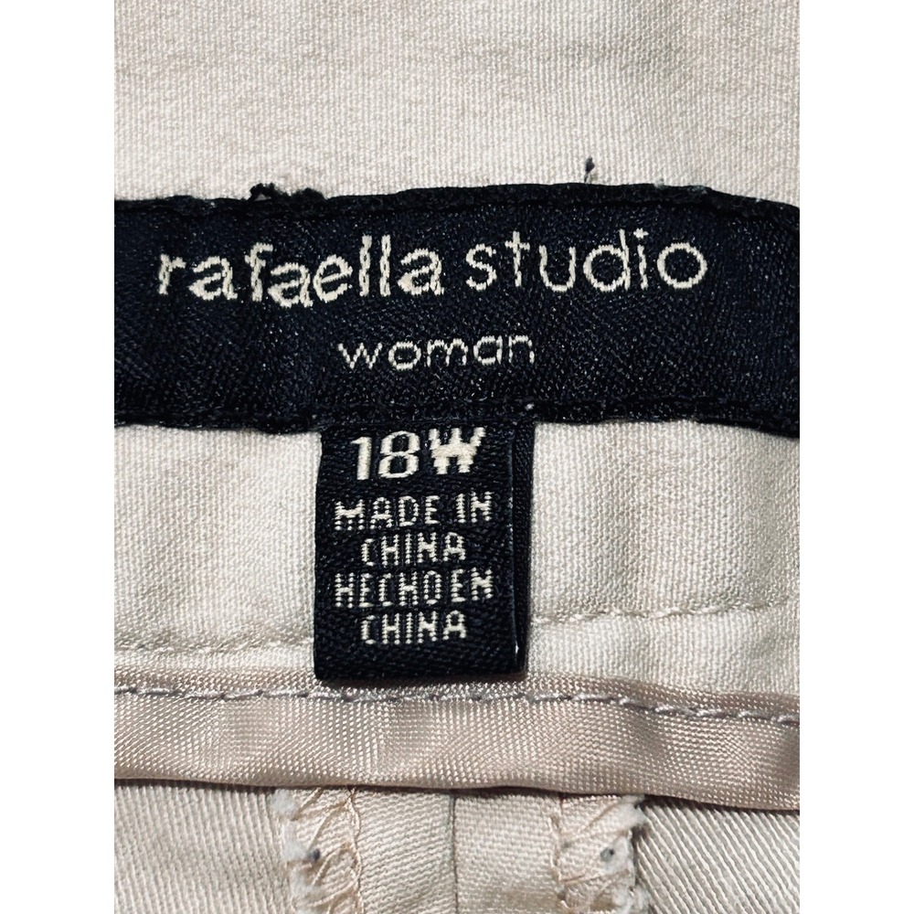 Rafaella Studio Woman Khaki Capri Pants Size 18W Tan Cropped Trousers Stretch - Picture 8 of 9